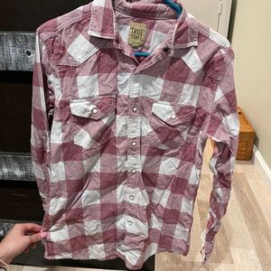 True craft plaid button down